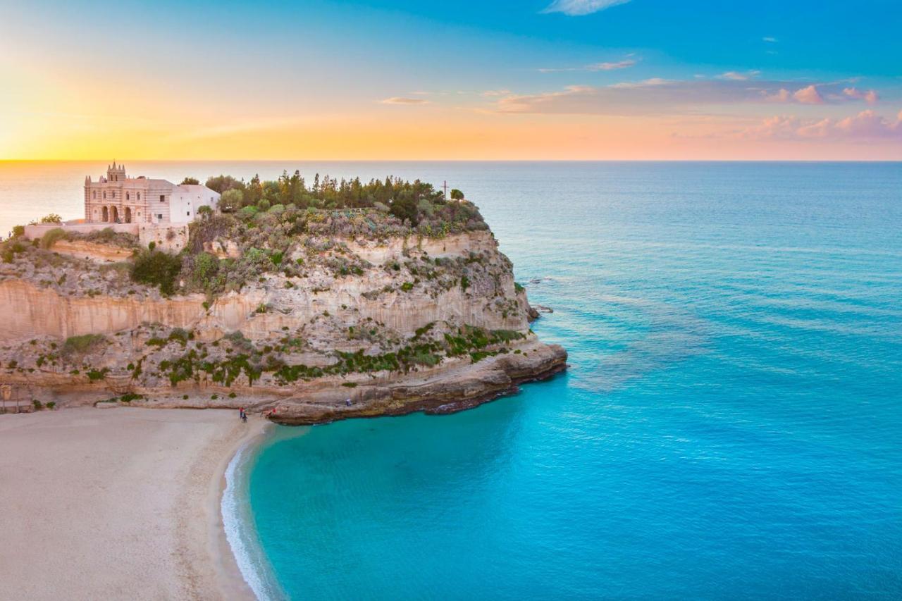 B&B Kamalei تروبيا المظهر الخارجي الصورة