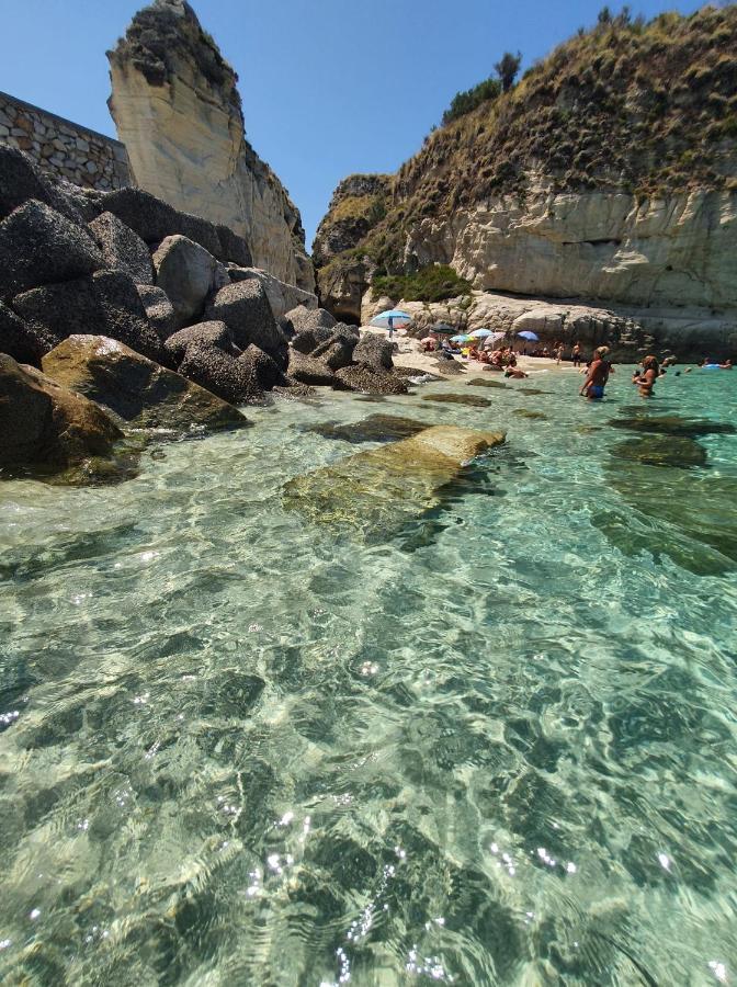 B&B Kamalei تروبيا المظهر الخارجي الصورة